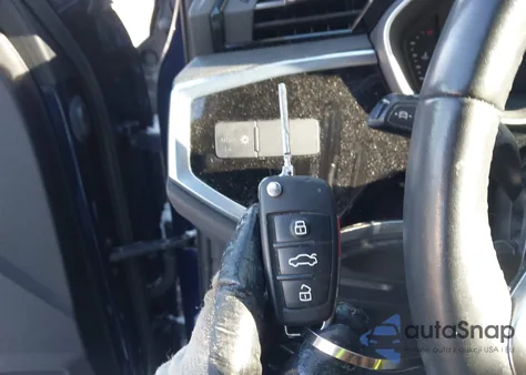 2022 Audi Q3 Premium 45 Tfsi S Line Quattro Tiptronic z USA, uszkodzony, nr VIN WA1DECF38N1125913